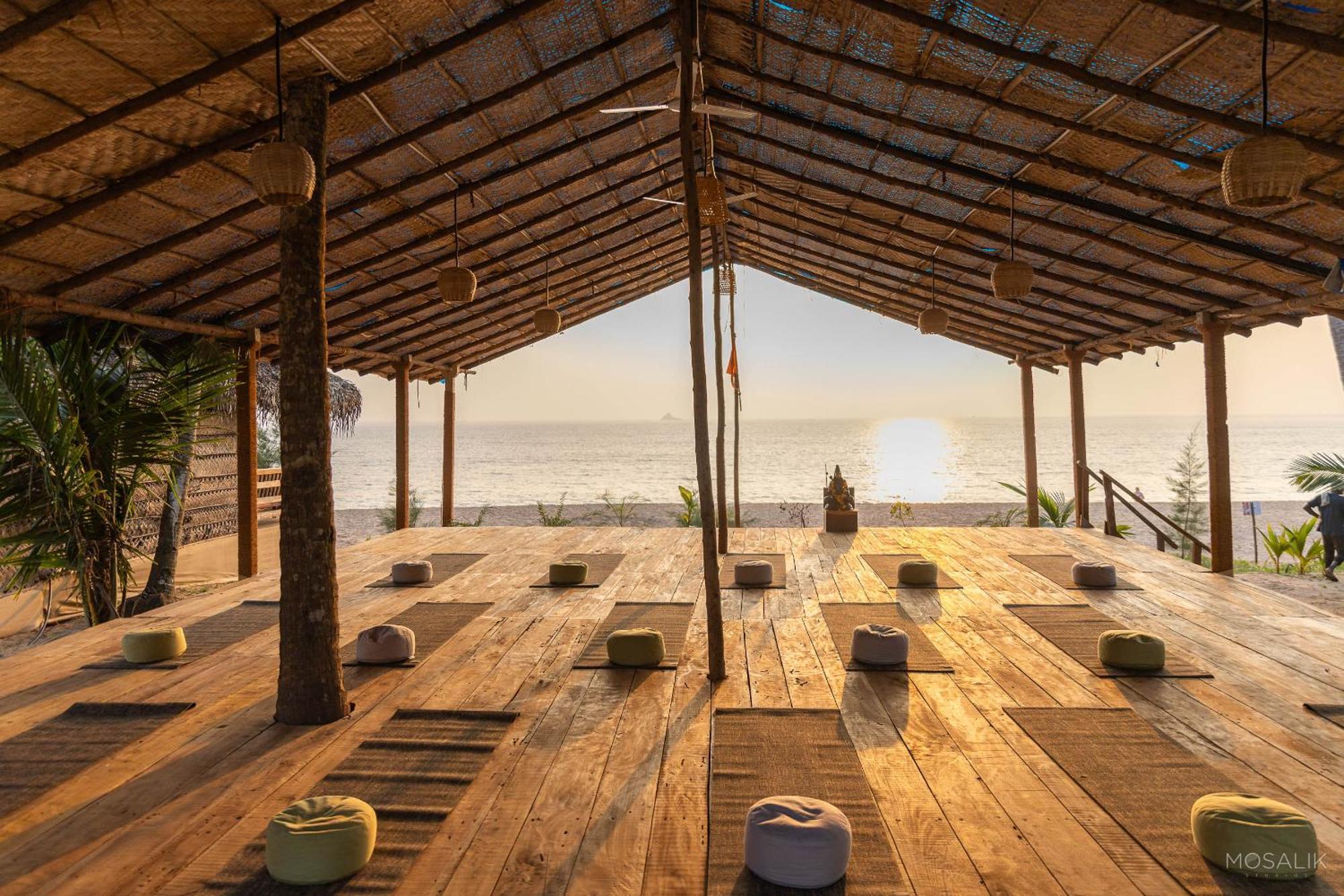 Ravi Yoga Retreat Polem