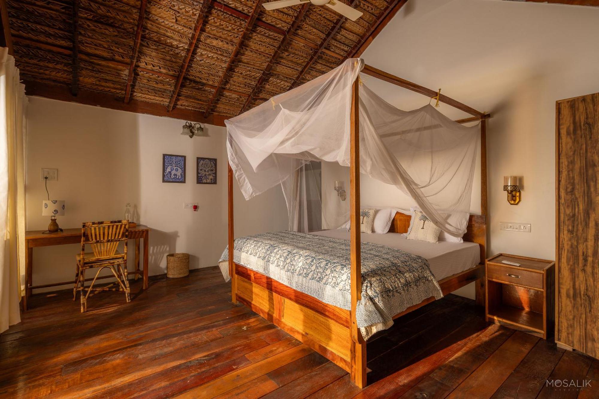Ravi Yoga Retreat Polem