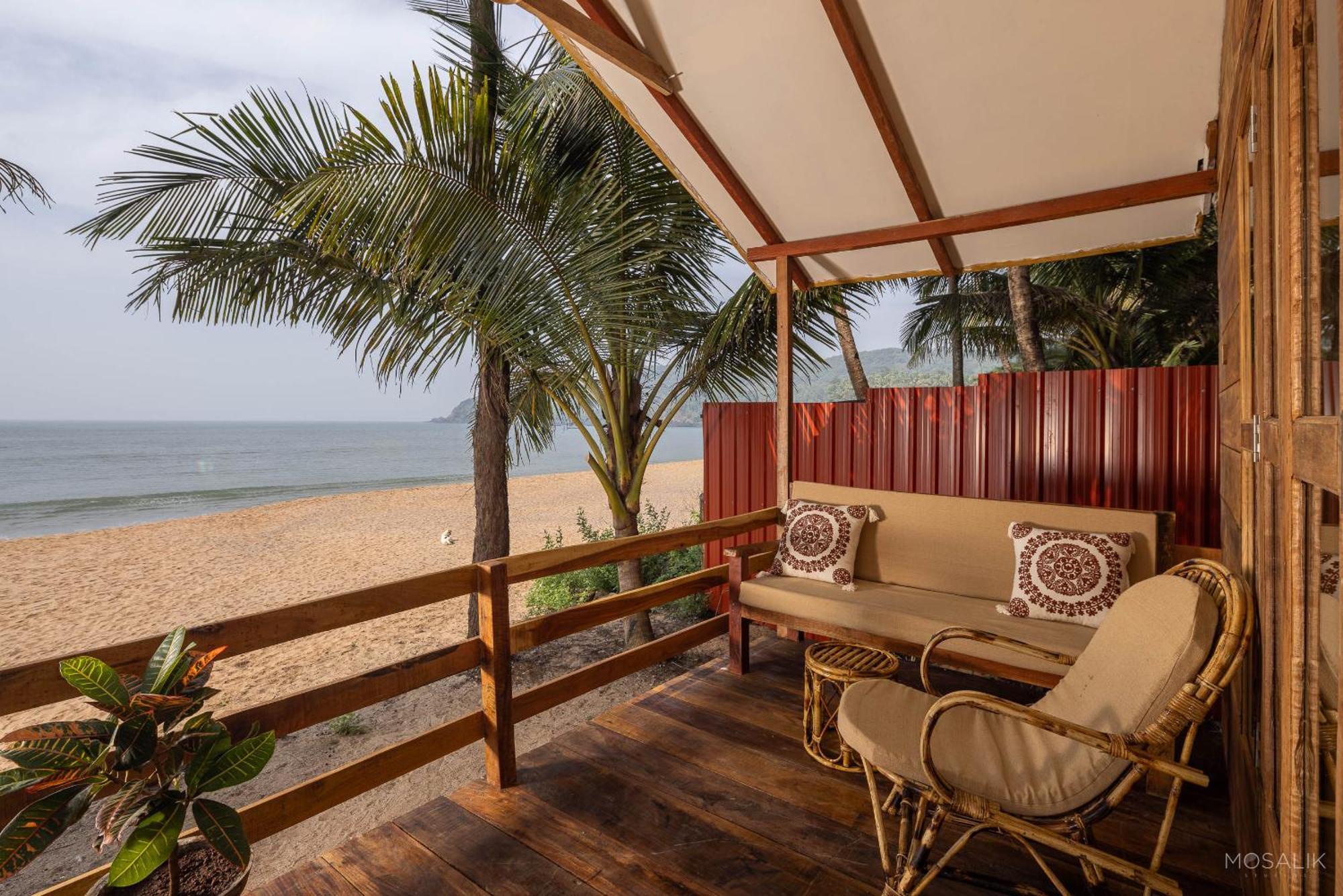 Ravi Yoga Retreat * Polem