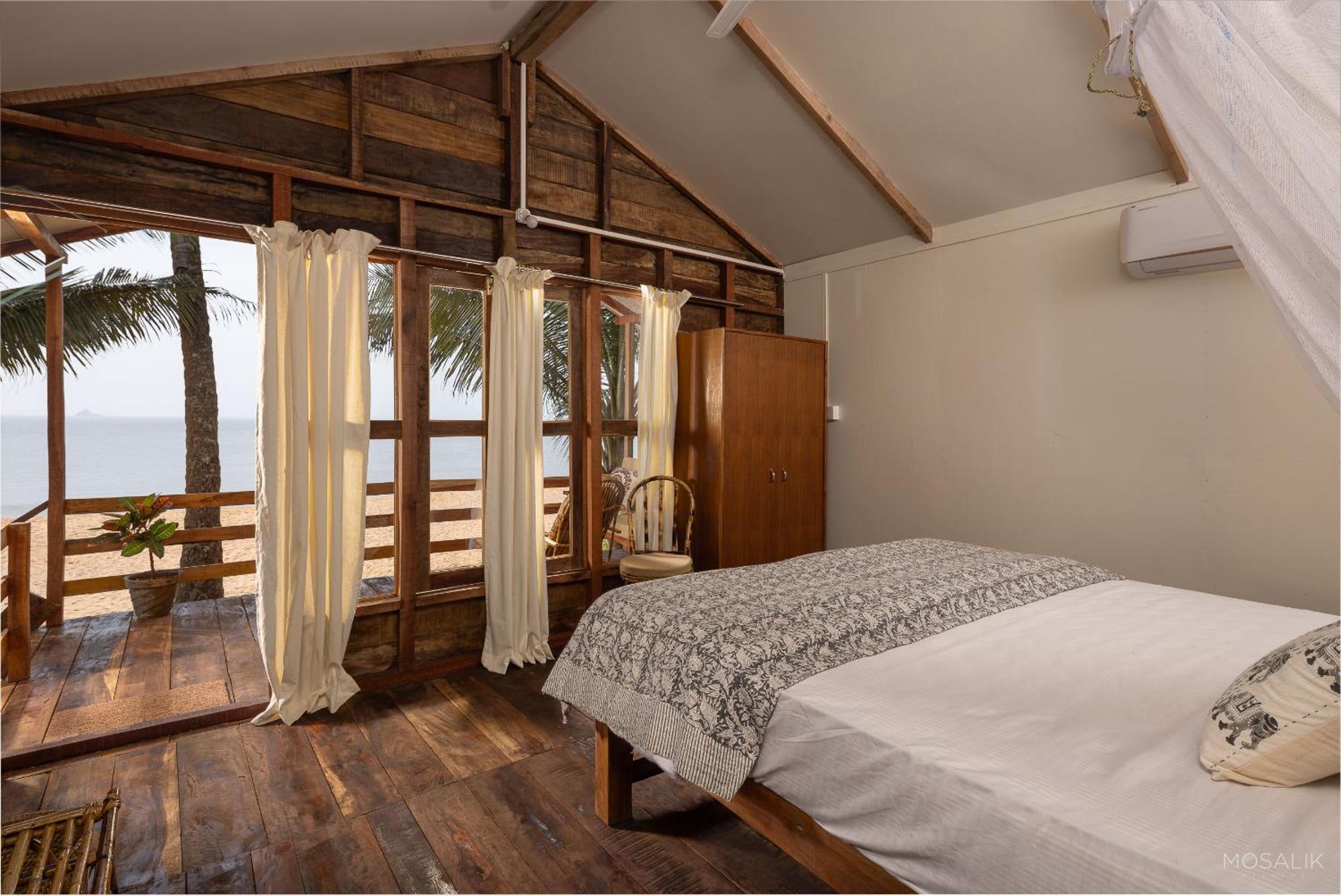 Ravi Yoga Retreat *